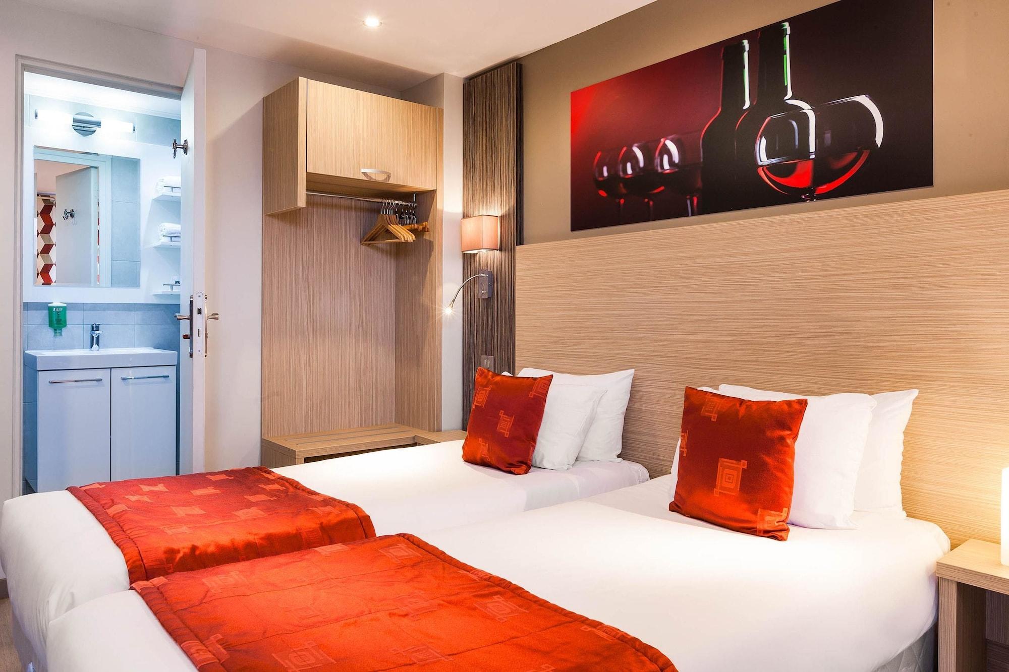 Hotel Comfort Orleans Provinces 3*