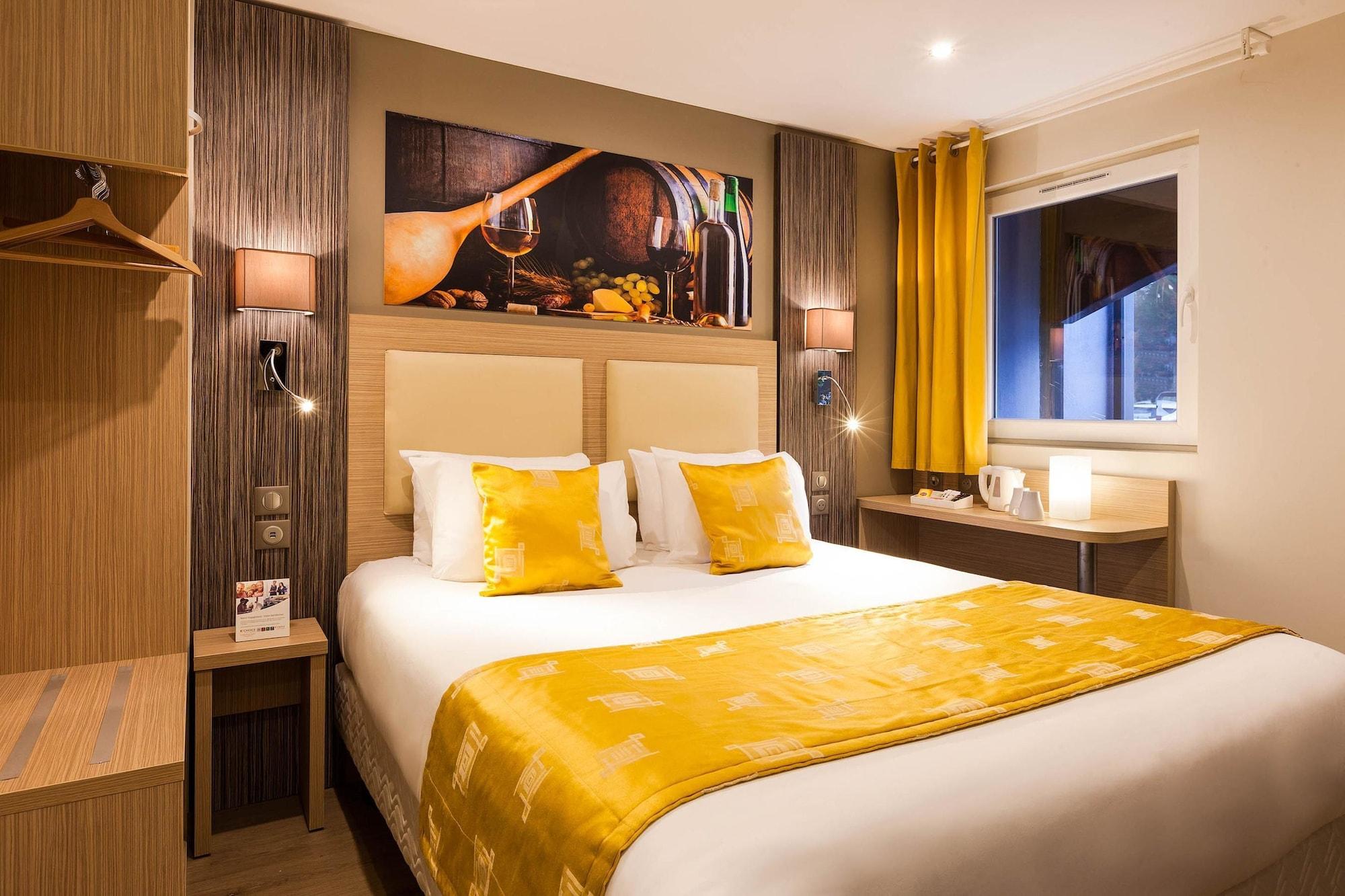 Hotel Comfort Orleans Provinces 3*