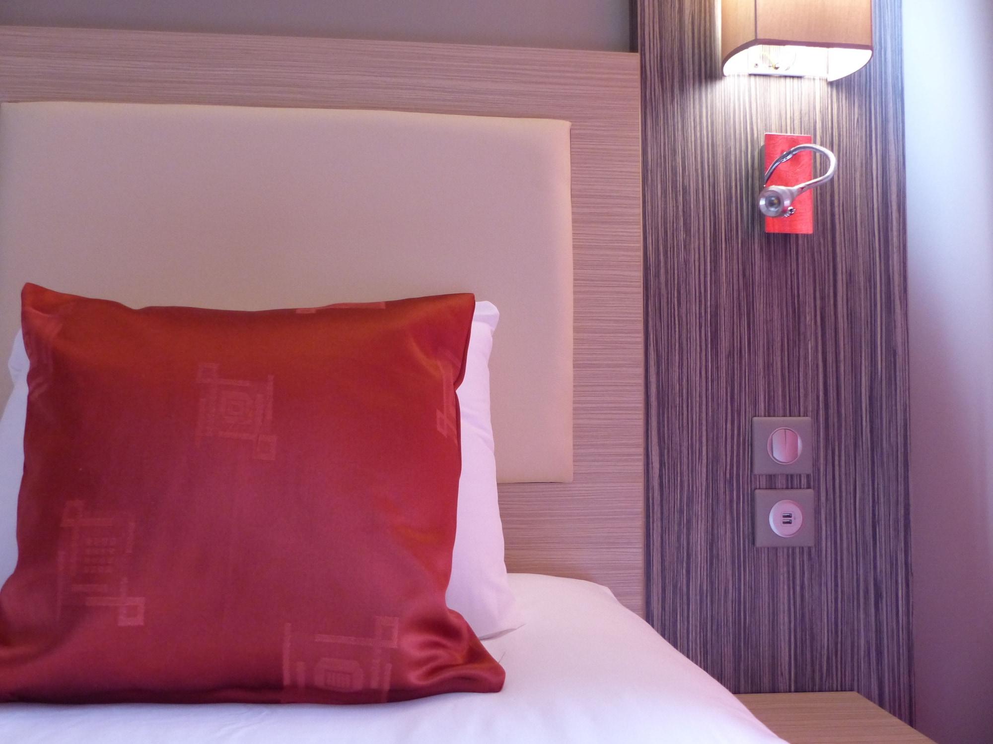 Hotel Comfort Orléans Provinces 3*